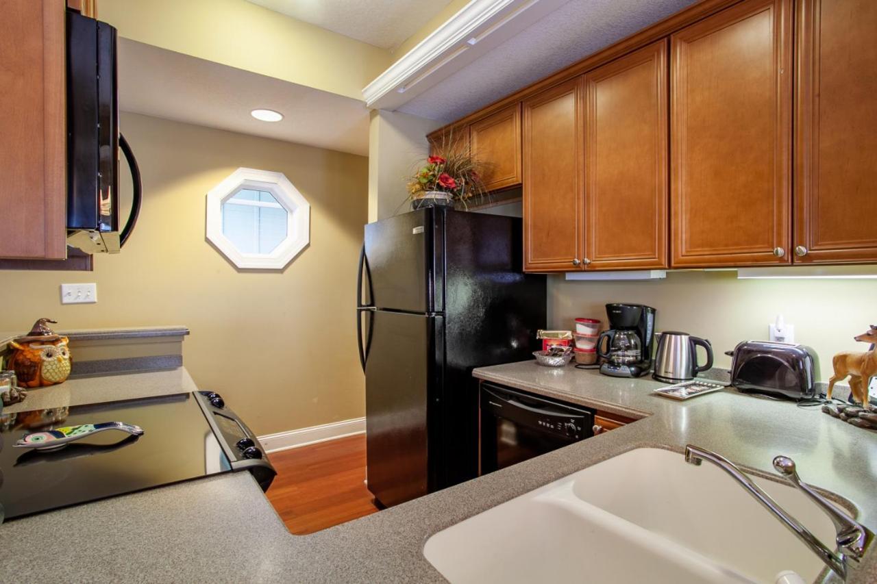 Convenient Gatlinburg Condo Exterior photo